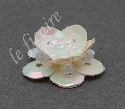 16 Ivory Sequins Beads Flower Sew On Trims Appliques  