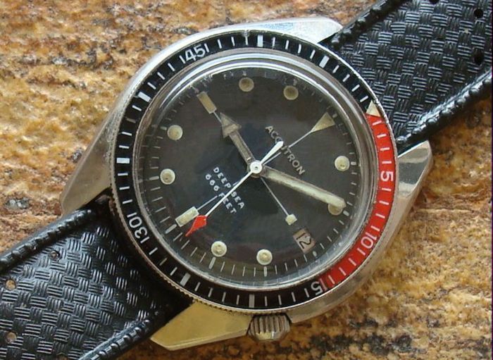 Vintage Bulova Accutron Diver Deep Sea 666 Watch Cal. 2181 Running 